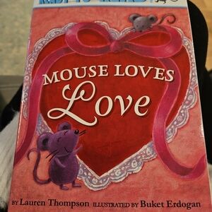 Scholastic Mouse Loves Love Book - Red and Pink